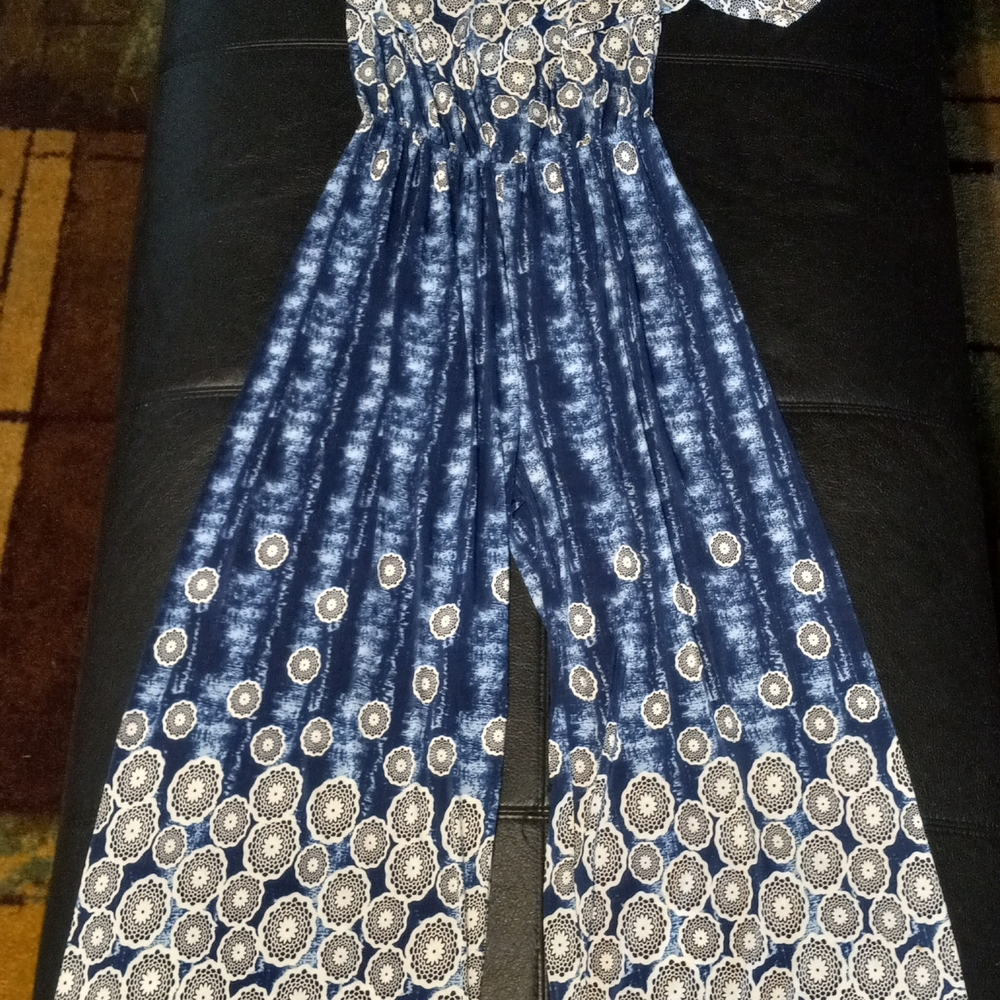 Chic Navy and Cream Patterned Jumpsuit